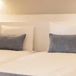Casa Aguarelas - Apartamento *
