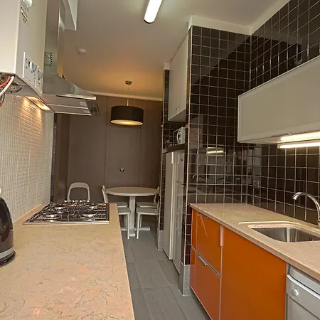 Casa Aguarelas - *
